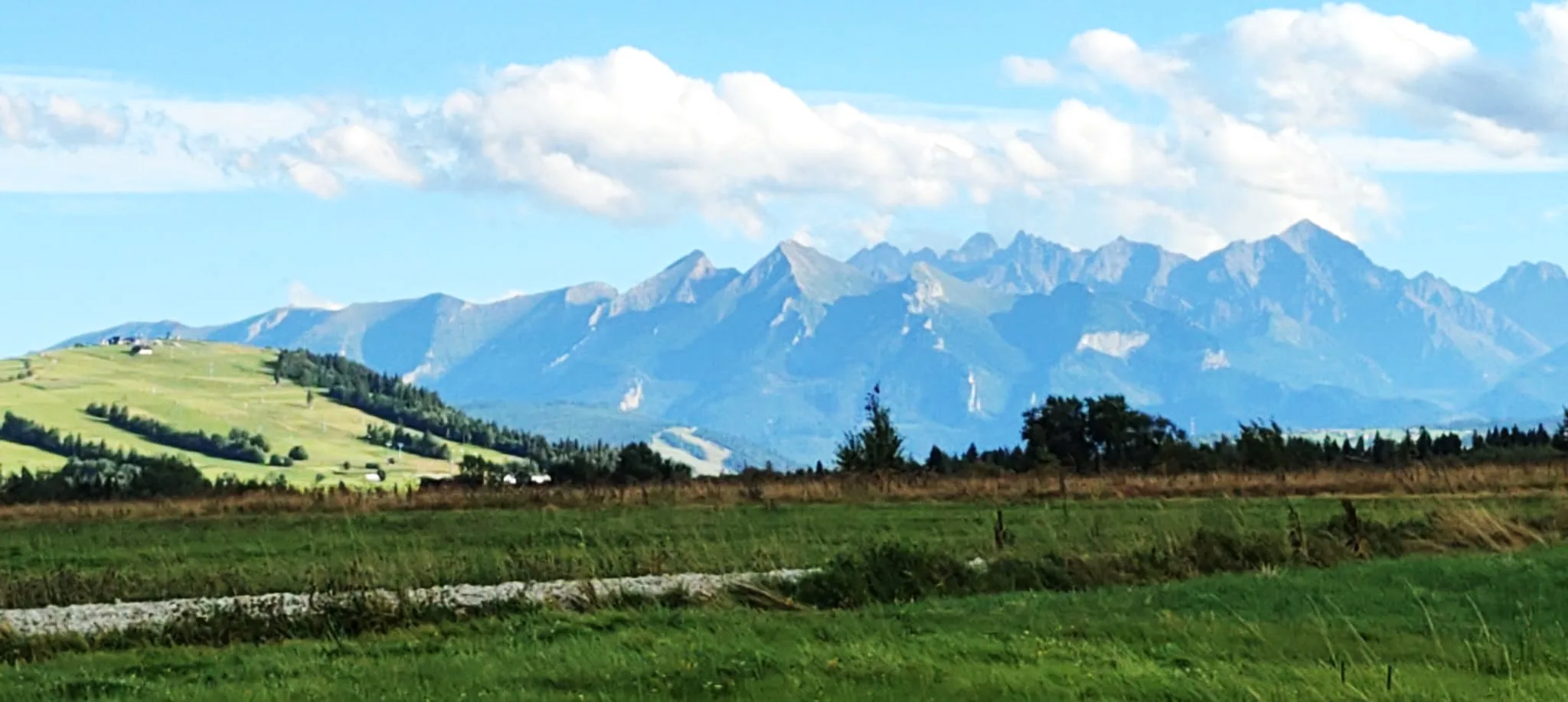 Działki z pięknym widokiem na Tatry, na granicy miejscowości Groń i Białka Tatrzańska - zdjęcie 3